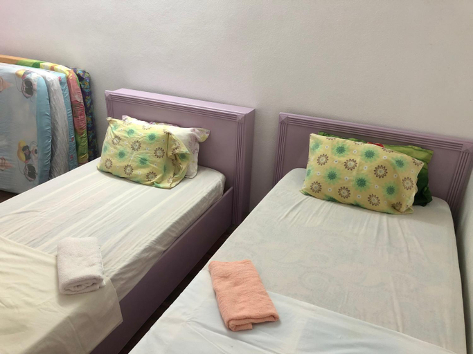 Bedroom 3, Batu Ferringhi Apartments, Penang Island