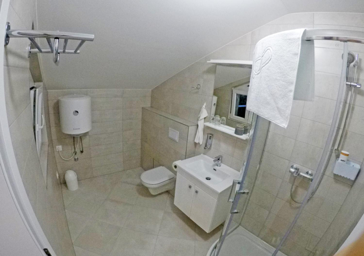 Bathroom 3, Guesthouse Villa DomeNico, Šibenik