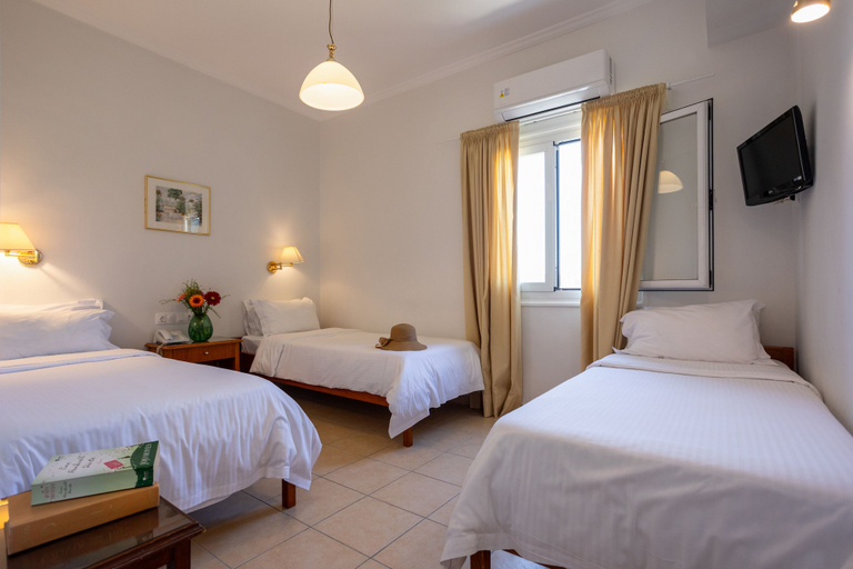 Bedroom 3, Hotel Bretagne, Ionian Islands