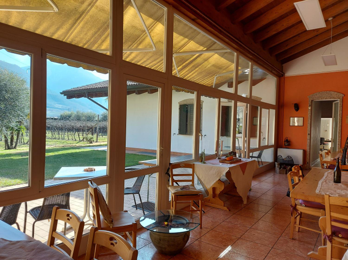 Others 5, Relais diVINO, Trento