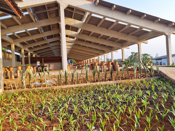 Exterior & Views 2, PIDA COFFEE FARM LODGE, Saen Monourom
