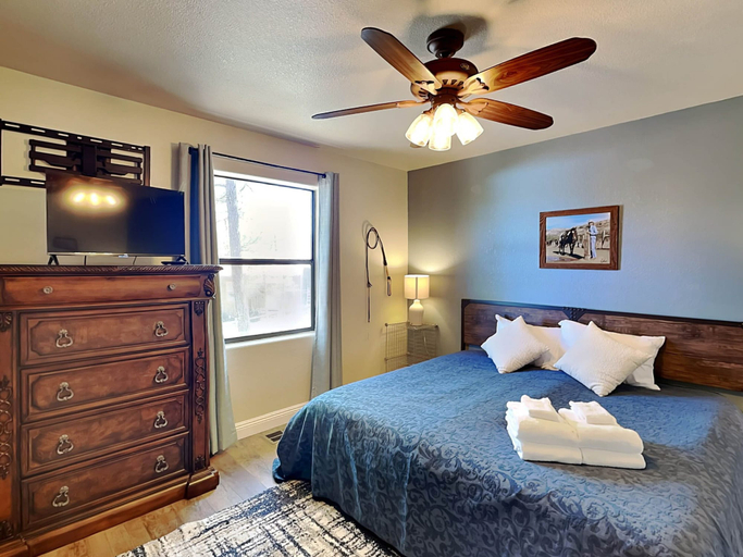 Bedroom 3, Midtown Retreat, Lincoln