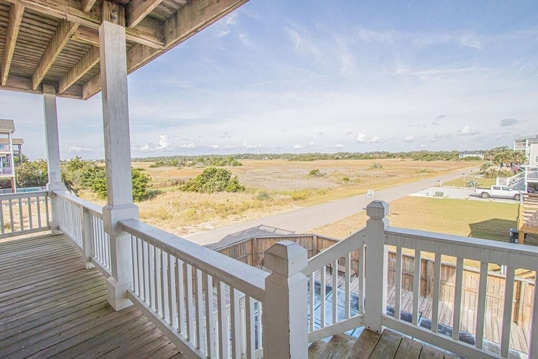 Property grounds 5, Sun Kissed 5 Bedroom Home by RedAwning, Brunswick