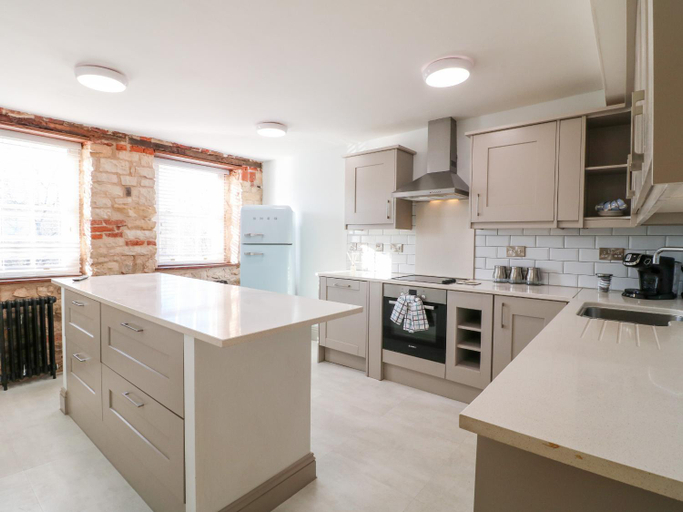 Others 5, Mill View Duplex, Nottinghamshire