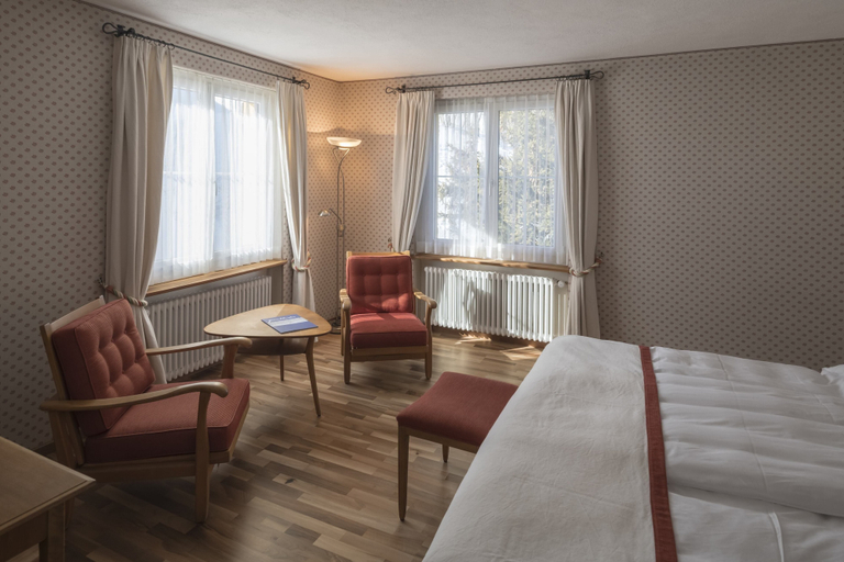 Bedroom 2, Hotel Post, Albula