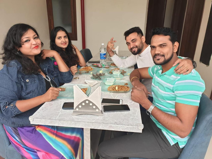 Food & Drinks 4, Hotel Malhotra Inn, Amritsar