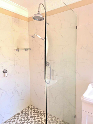 Bathroom 3, Tanwarra Lodge, Bathurst Regional - Pt B