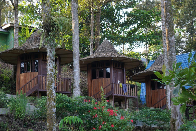 Exterior 7