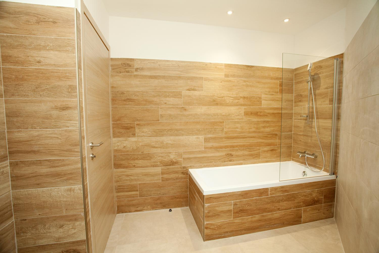 Bathroom 3, Les Villas de la Residence U Veniqui, Corse-du-Sud