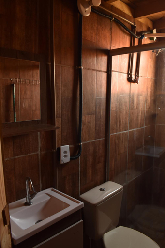 Bathroom 2, Mistica Hospedagem, São Thomé das Letras