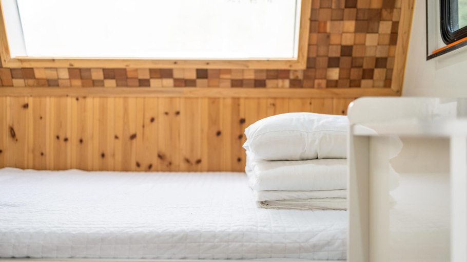 Bedroom, yangpyeong flower caravan pension, Chuncheon