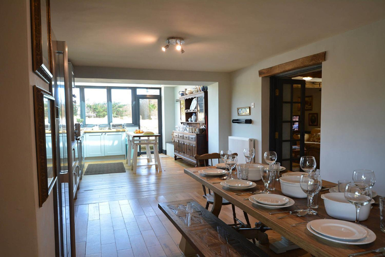 Food & Drinks 5, Haddon Grove Farm Cottages, Derbyshire