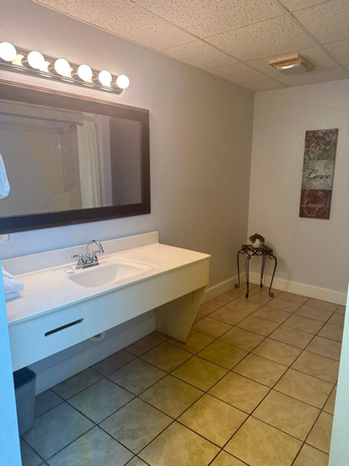 Bedroom 5, River Place Condos #409 1BD, 2Bath, Sevier