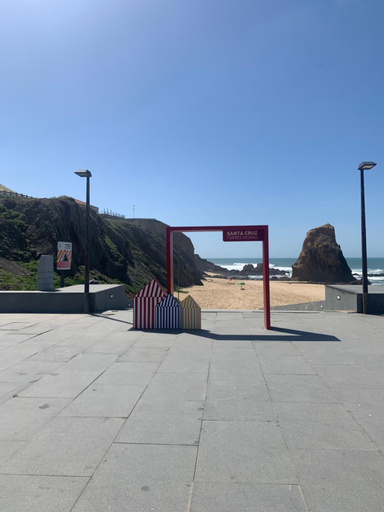 Blue House in Santa Cruz with Sea View, Torres Vedras