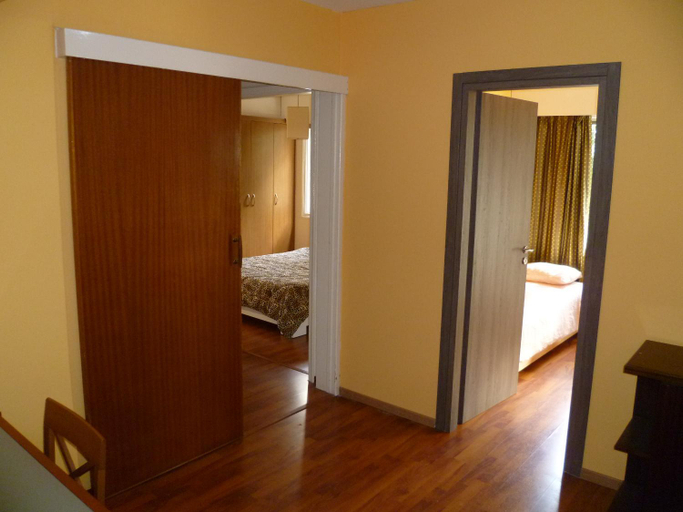 Others 3, Private Room in a shared central flat