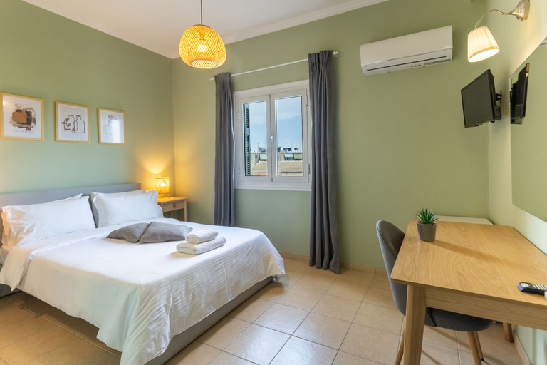 Bedroom 2, Hotel Bretagne, Ionian Islands