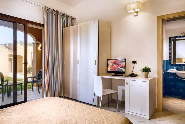Bedroom 3, Terra Di Mare Resort&Spa, Nuoro