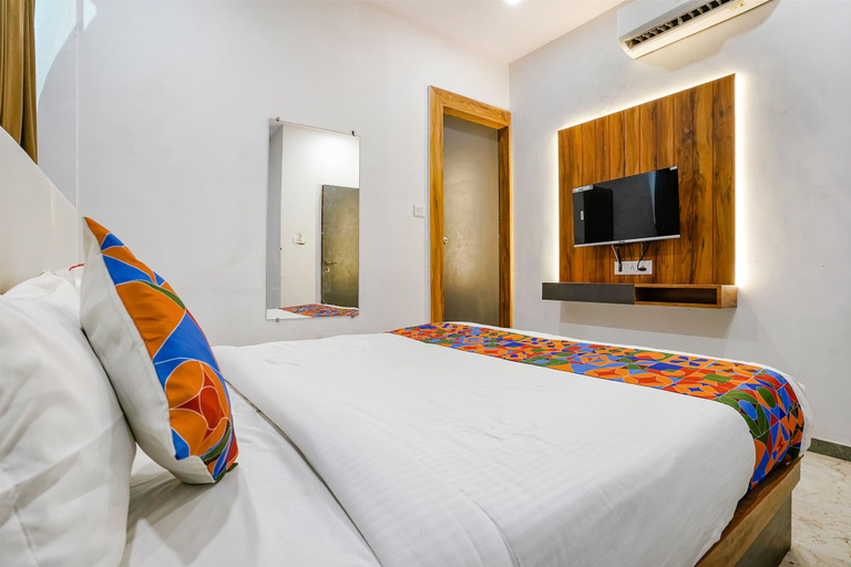 Bedroom 2, Fabhotel Prime Dumas, Surat