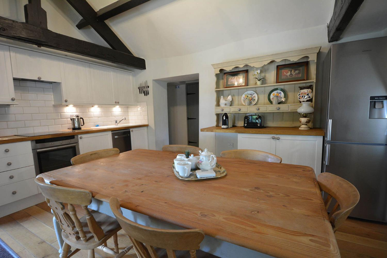 Others 5, Haddon Grove Farm Cottages, Derbyshire