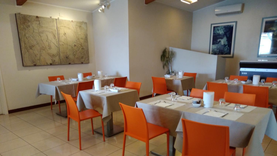 Food & Drinks 3, ALBERGO METAURO, Pesaro E Urbino