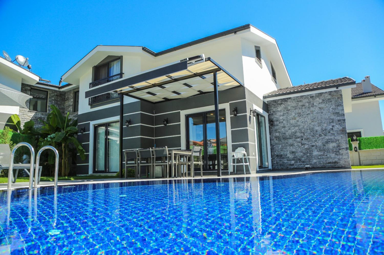 Exterior view 3, Dalyan Villa Valenti, Ortaca