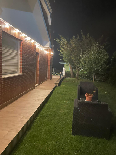 Others 5, Habitaciones en chalet con jardin, Cantabria