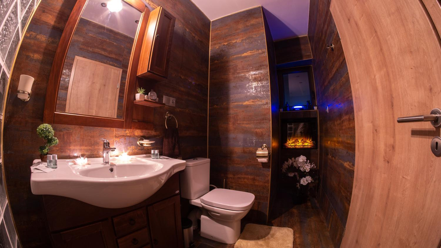 Bathroom 3, Hermannstadt House, Sibiu