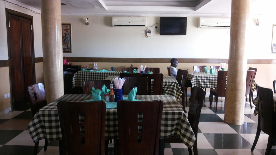 Food & Drinks 5, Palema Crown Hotel, Gulu
