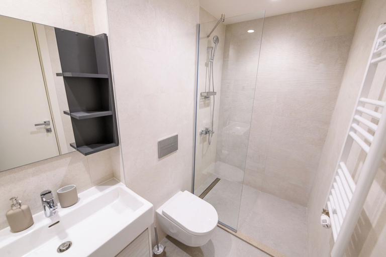 Bathroom 4, Waterfront Residences, Belgrade