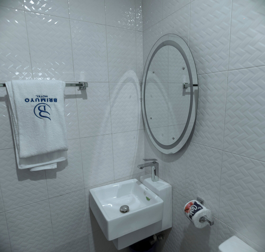 Bathroom 4, BRIMUYO HOTEL, Ikeja
