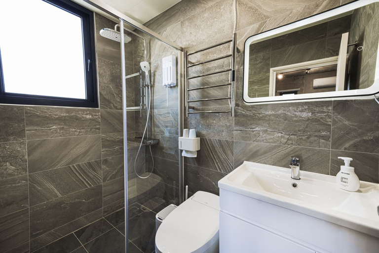Bathroom, Deep blue 23 B&B, Penghu