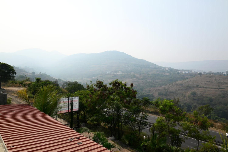 Others 4, P P Lodging, Pune