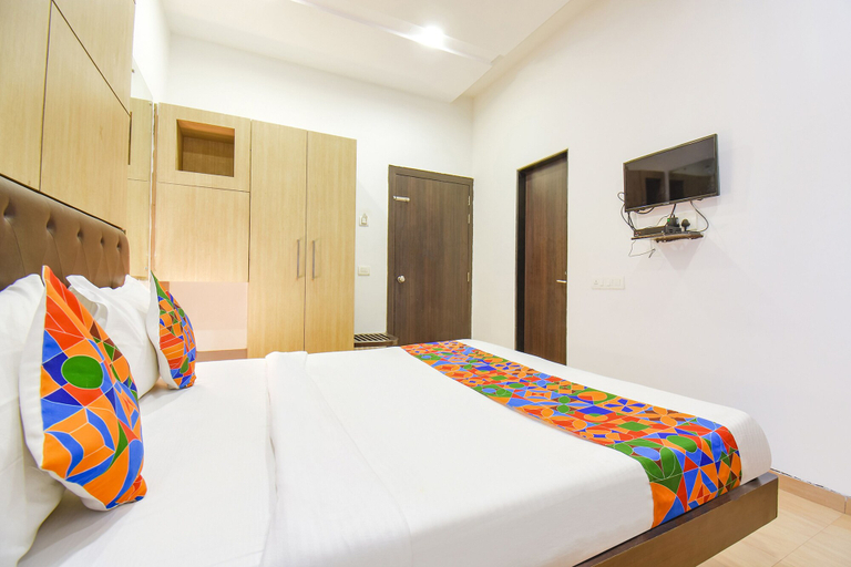 Bedroom 2, Fabhotel Shree Sai Residency, Pune