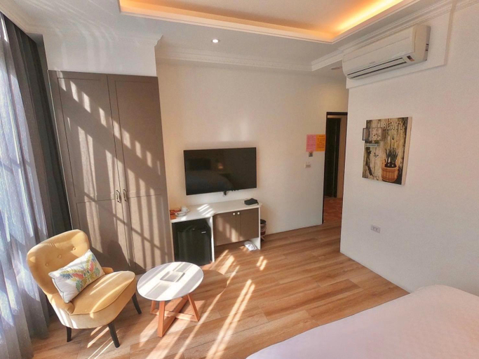 Others 4, Get a bed, Nantou