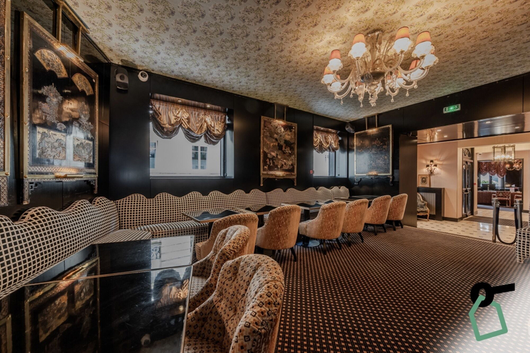 Food & Drinks 5, Hotiday Room Collection - Paris Arc de Triomphe, Paris