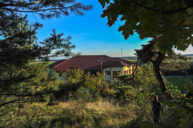 Others 2, Rasarit de Soare, Feldioara