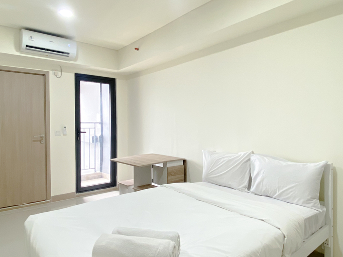 Bedroom 2, Minimalist Studio for 1 Pax at Meikarta Apartment By Travelio, Cikarang
