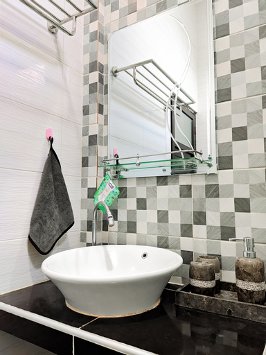 Bathroom 4