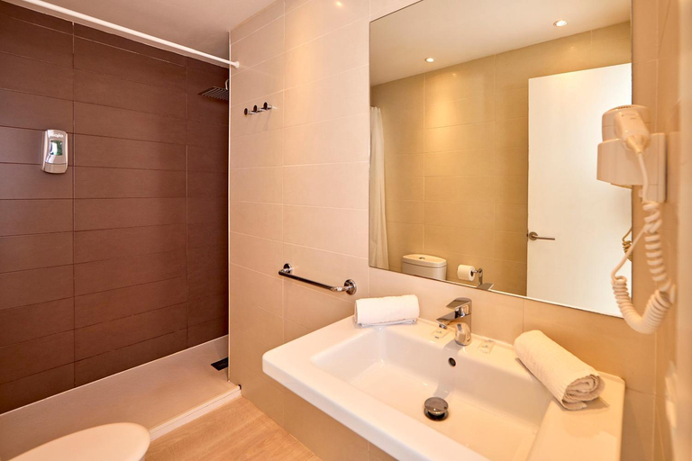 Bathroom 4, Sun Beach, Baleares