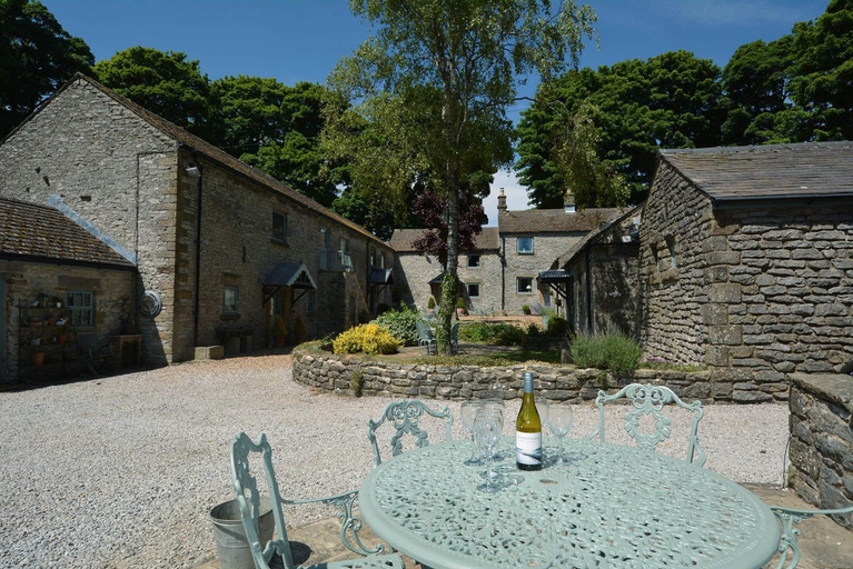 Others 3, Haddon Grove Farm Cottages, Derbyshire
