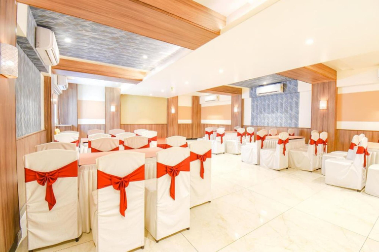 Food & Drinks 4, Fabhotel Ananta Sagar, Pune