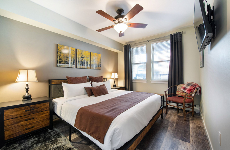 Room 2, Premium Unit 4373- Fraser Crossing/founders Pointe 1 Bedroom Condo, Grand
