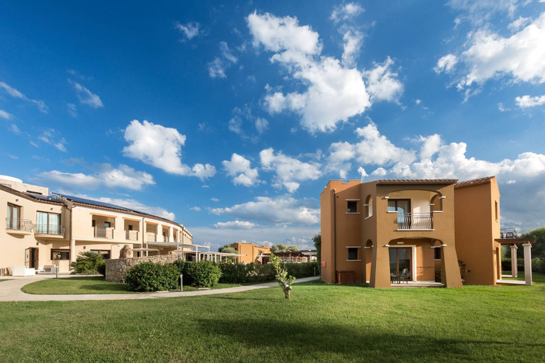 Exterior & Views 1, Terra Di Mare Resort&Spa, Nuoro