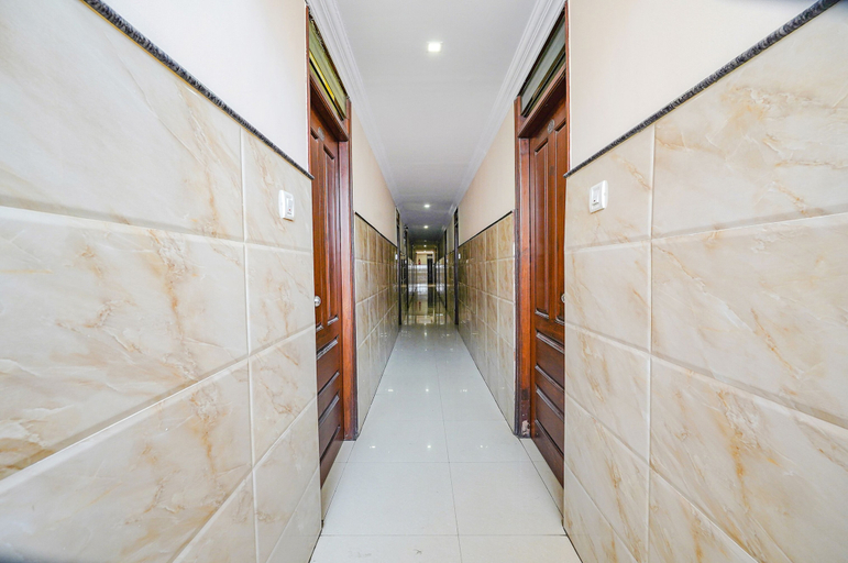 Others 5, Fabhotel Bns Lodge, Bangalore