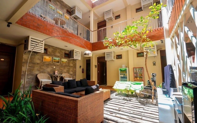 Others 4, Victoria Guest House, Solo