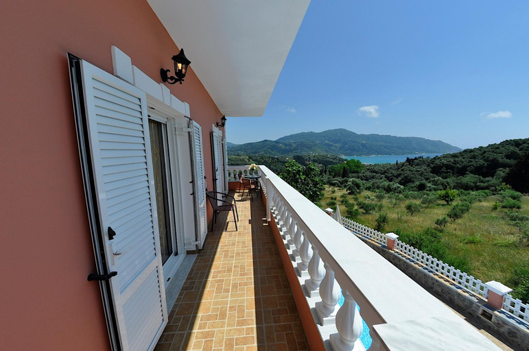 Others 5, Chrinos House, Ionian Islands