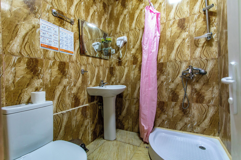 Bathroom 3, Hotel Dimasi, Tskaltubo