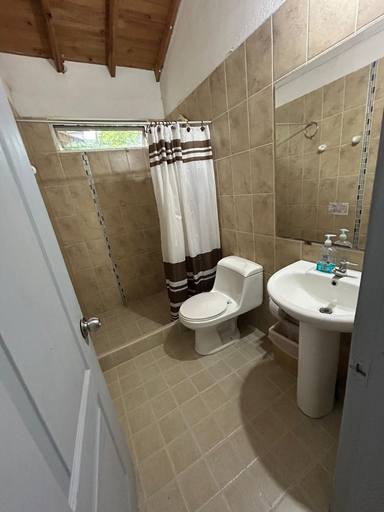 Bathroom, Tierra linda campestre, San Martín