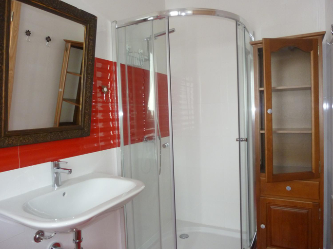 Bathroom 4, Quarto privado confortavel com piscina em Sao Martinho do Porto, Alcobaça