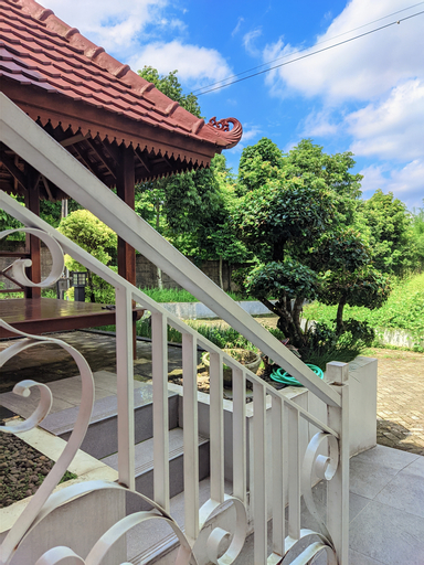 Exterior & Views 5, Sapphire Village Guesthouse, Banyumas